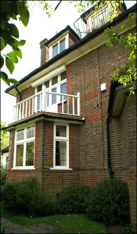 129 North End Road b